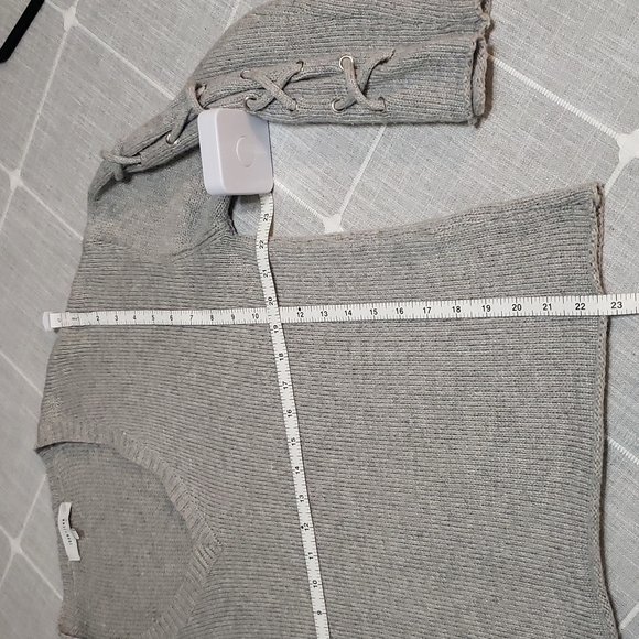 JOHN+JENN Braided Sleeve Sweater,Color Gray, Size S - Picture 10 of 16